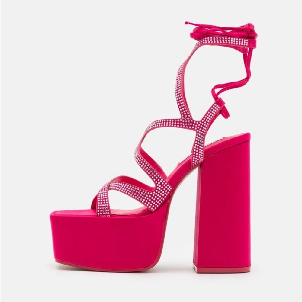Steve Madden Champagne Heels Platform Lace Up Sandals Pink Rhinestone size 8.5.